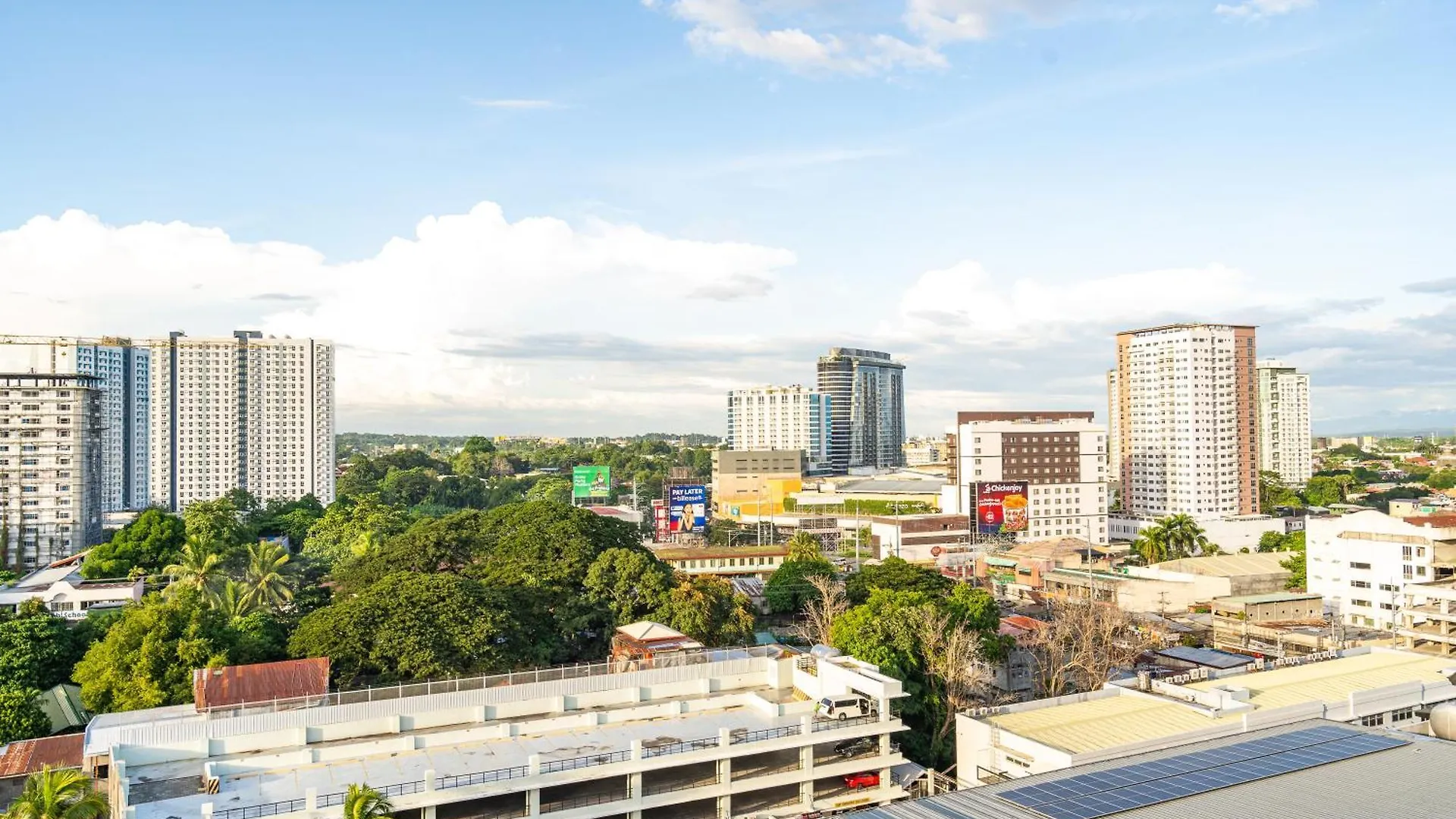 Ivory Residences I Premium Apartment L Close To Malls I Downtown I Managed By Bleuspace Davao City